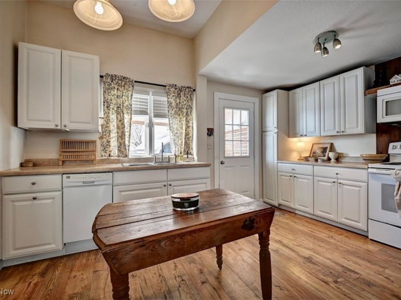 125 3rd Street SW, Strasburg, OH 44680 Photo 6