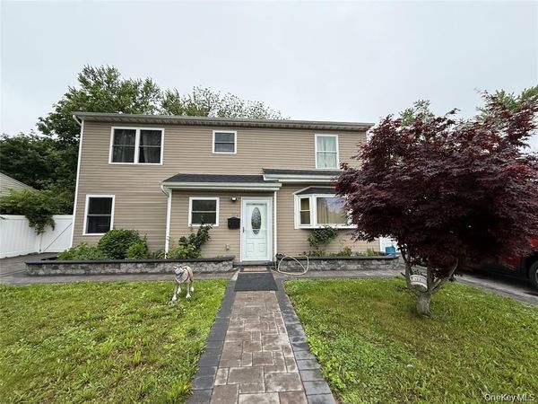 803 Bayview Avenue , Amityville, NY 11701