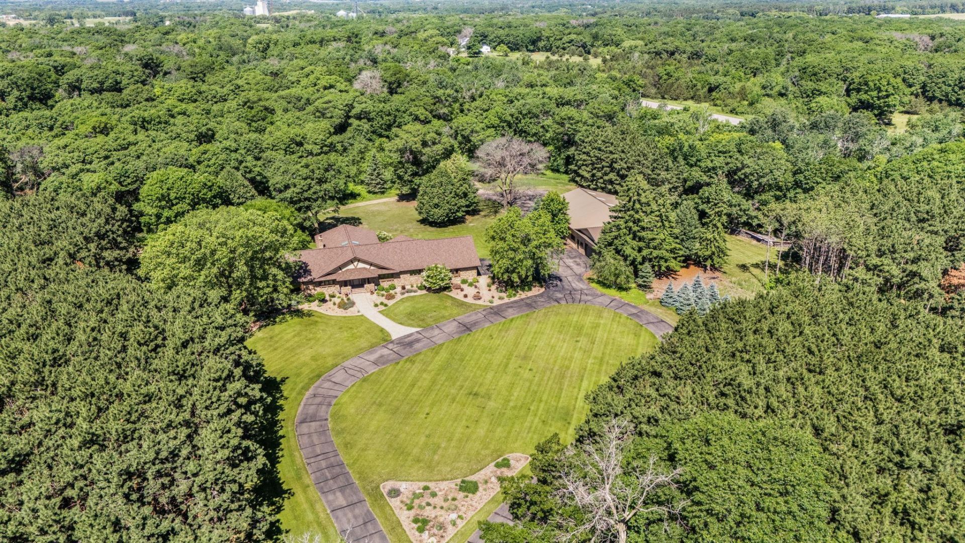 5895 5th Avenue NE, Sauk Rapids, MN 56379