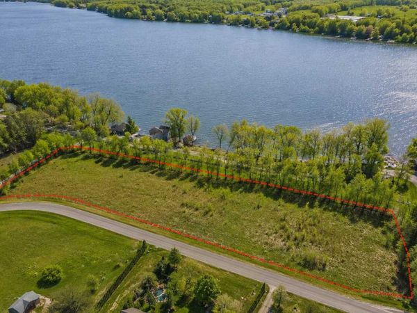 6900 Nyle Court, Greenfield, MN 55373