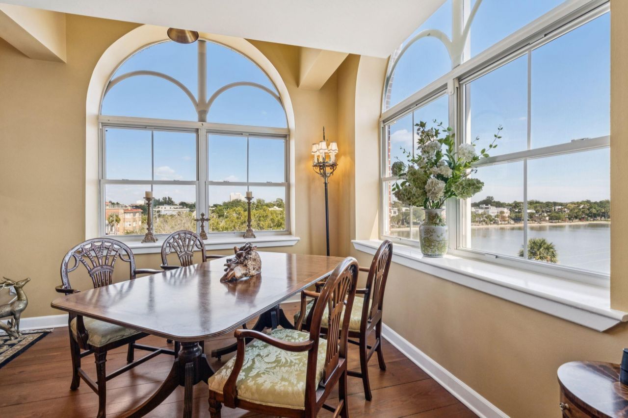 55 Ashley Avenue Photo 11