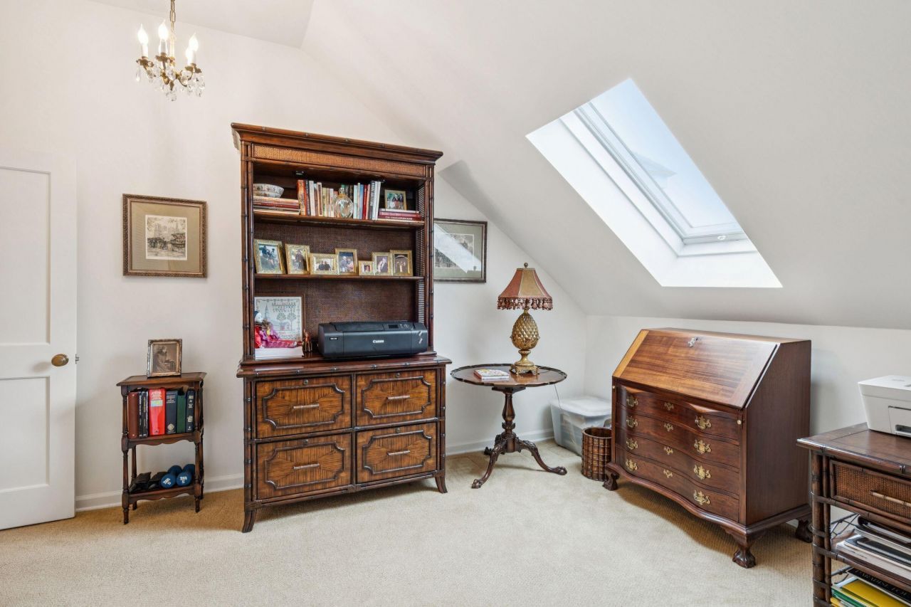 55 Ashley Avenue Photo 25