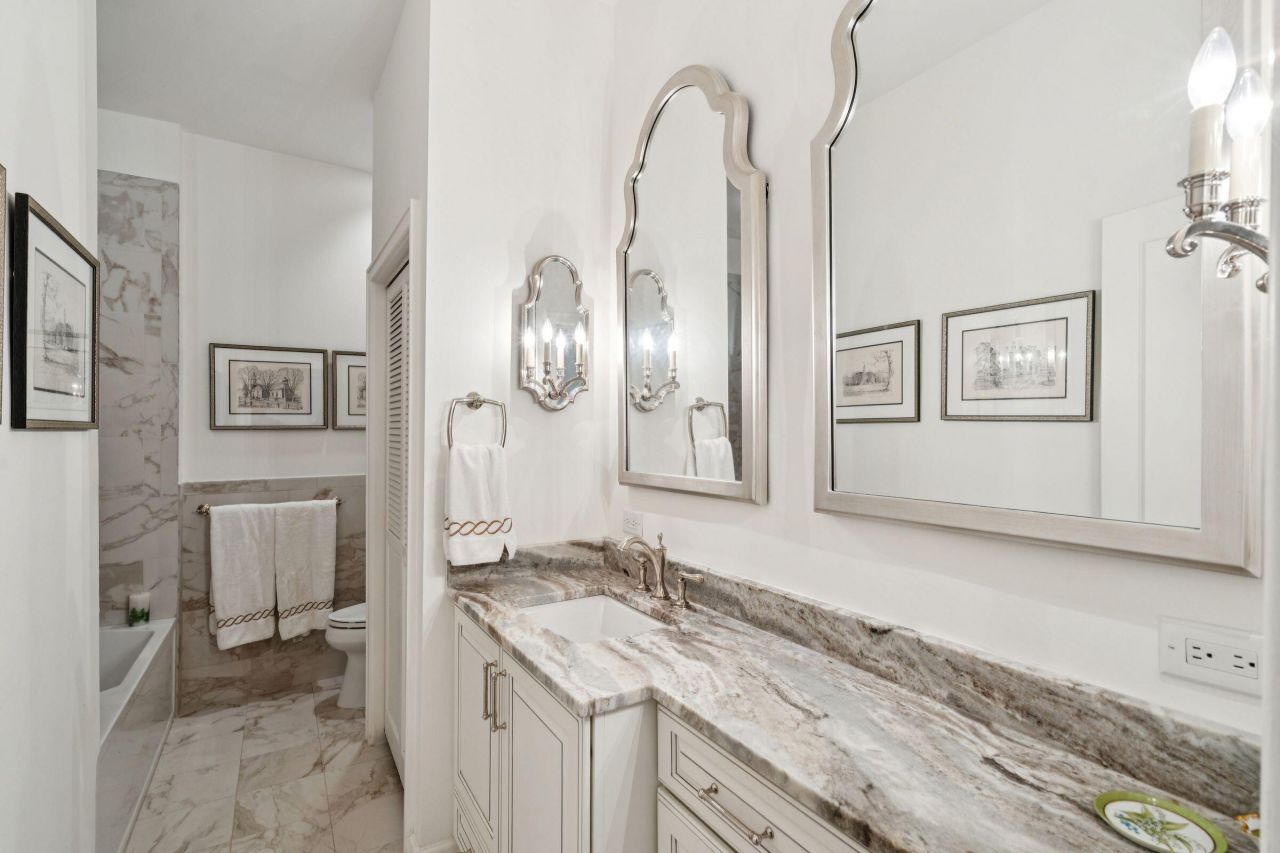 55 Ashley Avenue Photo 28