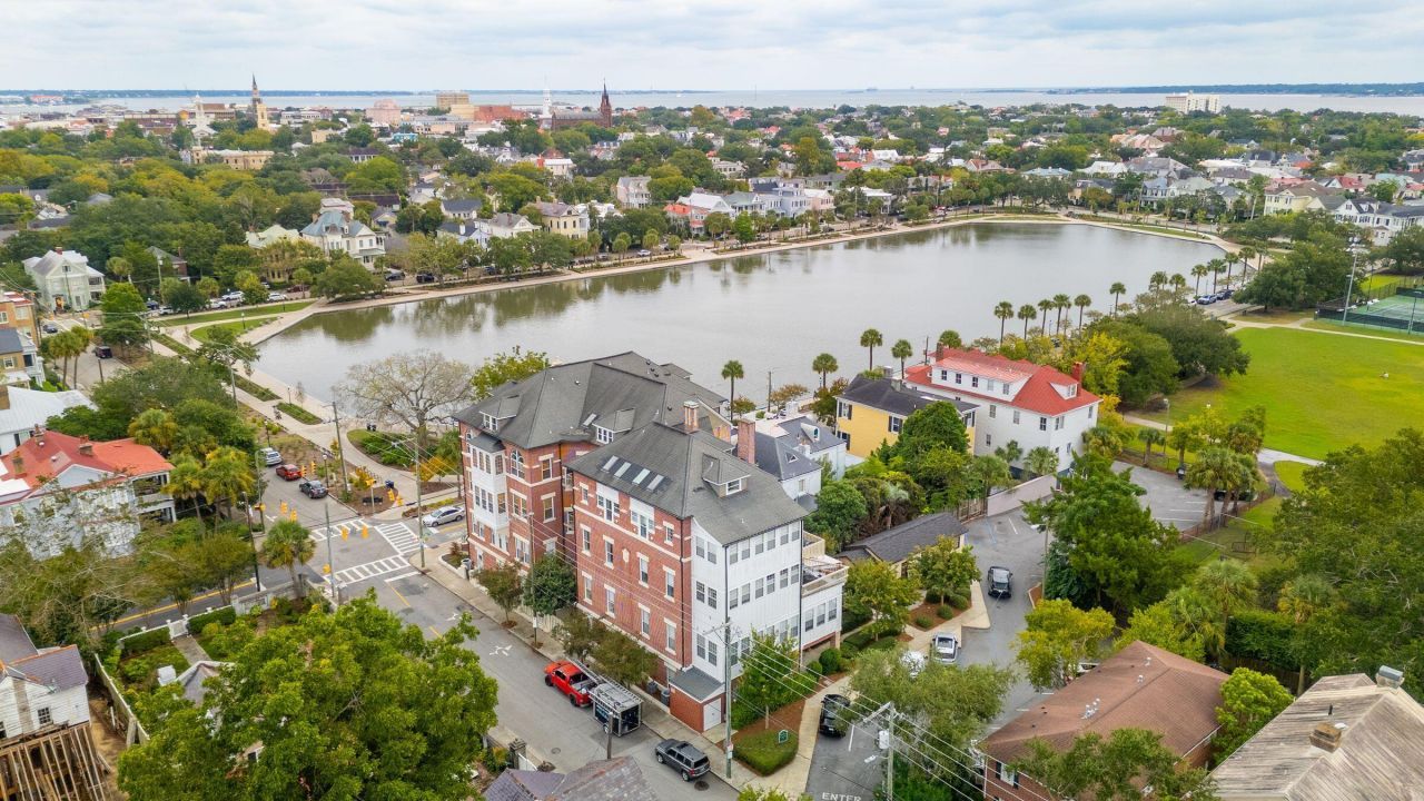 55 Ashley Avenue Photo 36