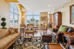 55 Ashley Avenue photo 4