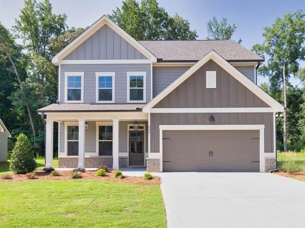 206 Blue Dragon Drive, Jefferson, GA 30549