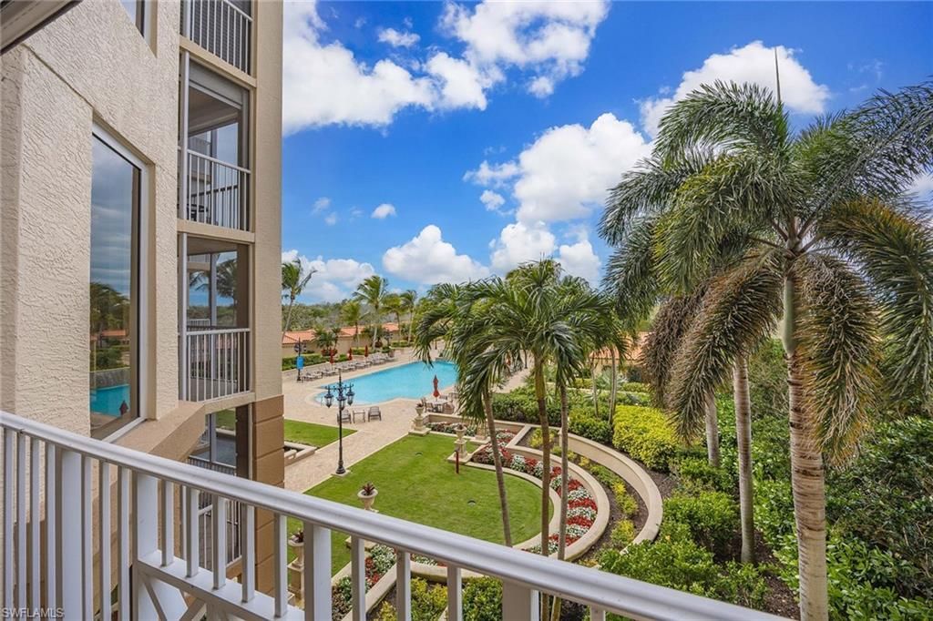 6597 Nicholas Blvd E, Unit 405, Naples, FL 34108 Photo