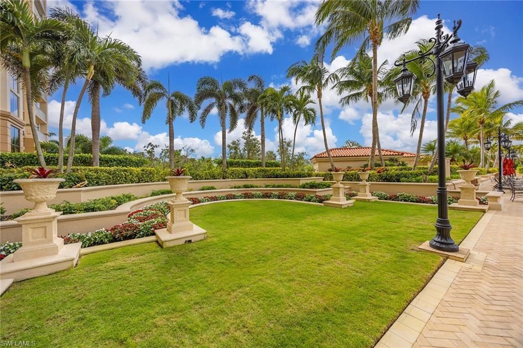 6597 Nicholas Blvd E, Unit 405, Naples, FL 34108 Photo