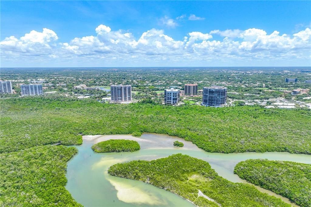6597 Nicholas Blvd E, Unit 405, Naples, FL 34108 Photo