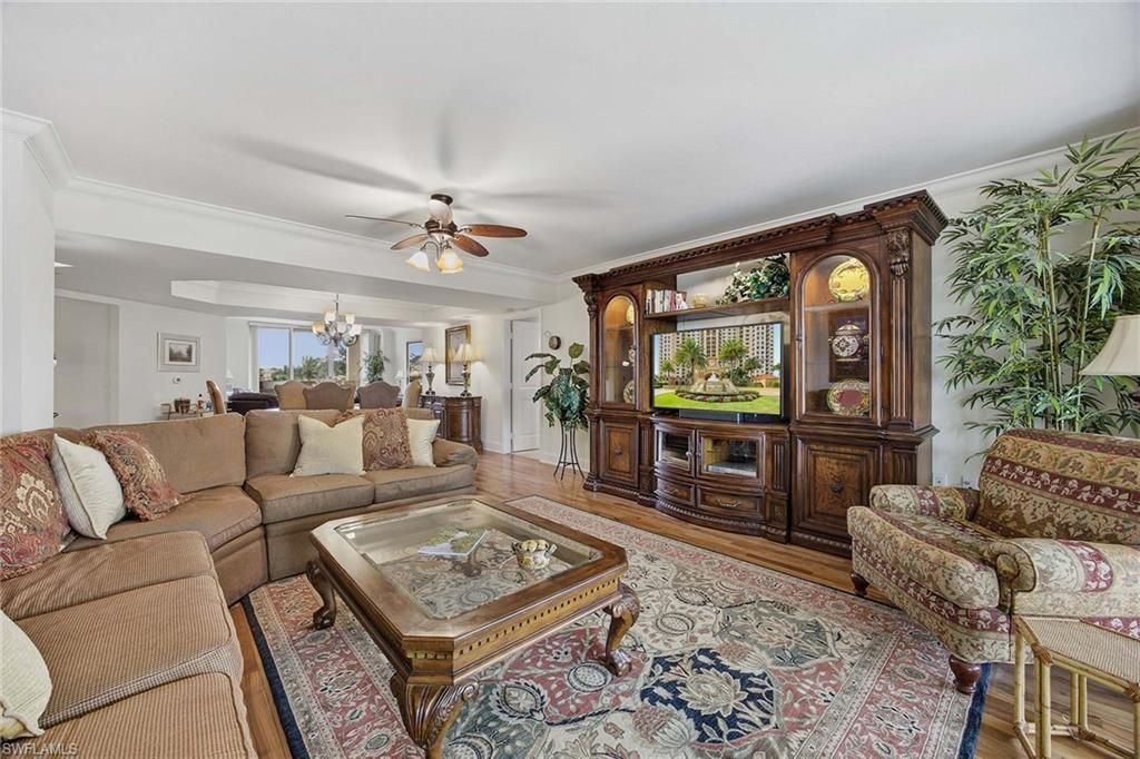 6597 Nicholas Blvd E, Unit 405, Naples, FL 34108 Photo