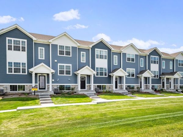 903 Briar Glen Court, Hampshire, IL 60140