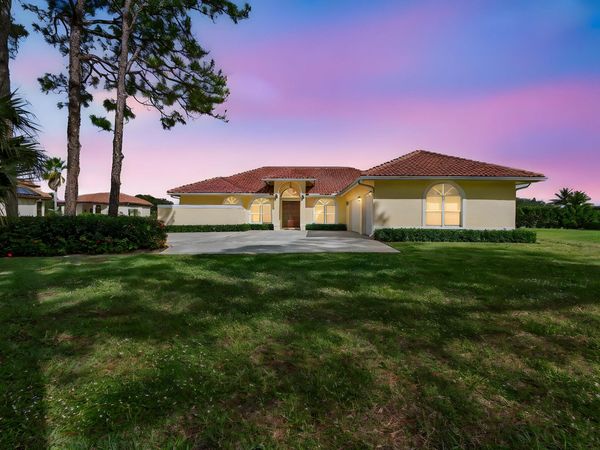 5649 Sea Biscuit Road, Palm Beach Gardens, FL 33418