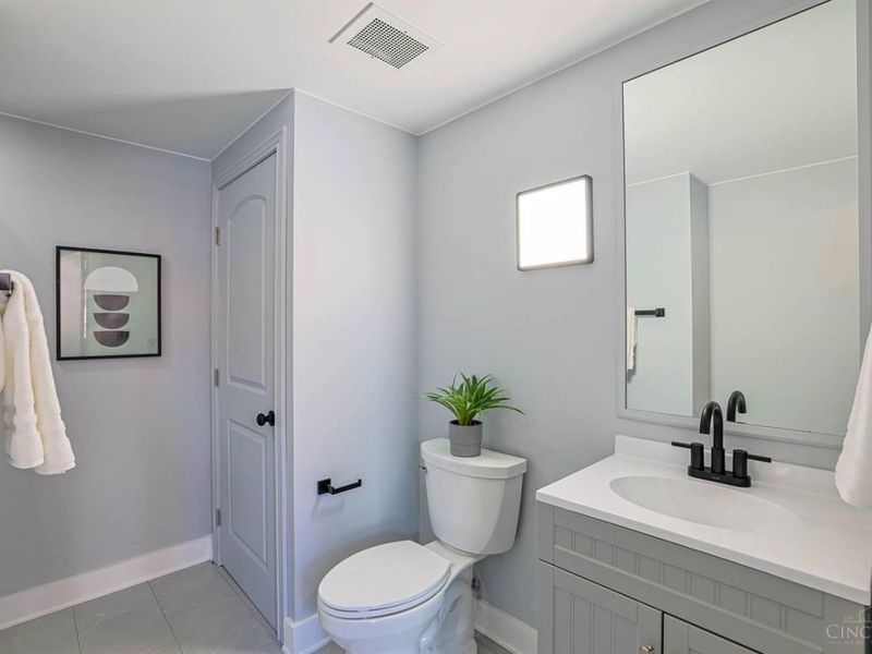 353 W Fourth Street, Unit 210, Cincinnati, OH 45202 Photo 19