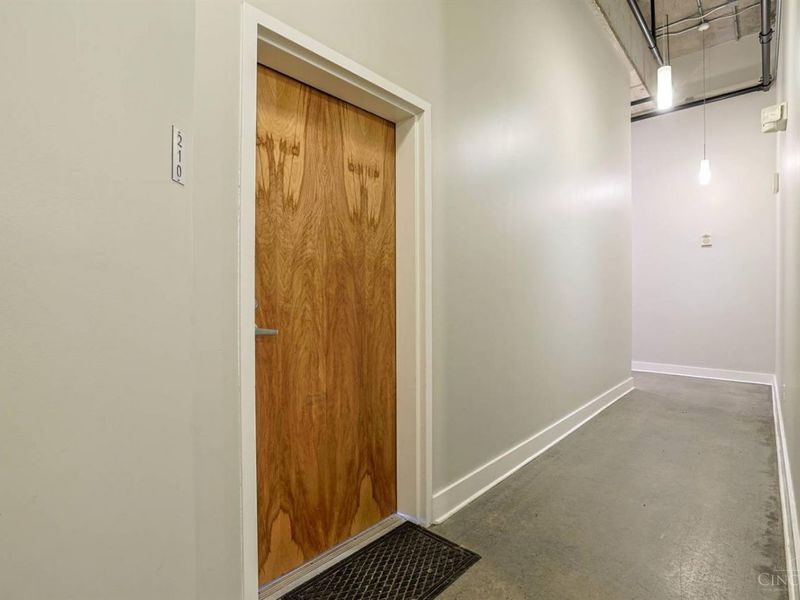 353 W Fourth Street, Unit 210, Cincinnati, OH 45202 Photo 5