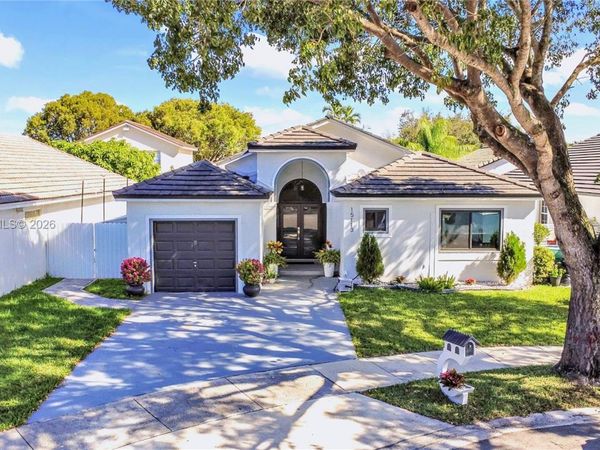 15113 NW 91st Ct, Miami Lakes, FL 33018