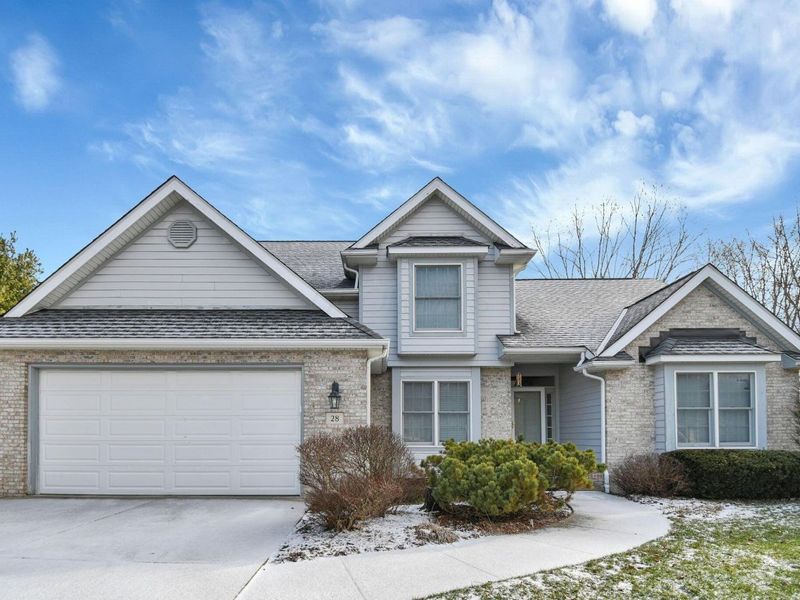 28 Calumet Drive N, Granville, OH 43023 Photo 2