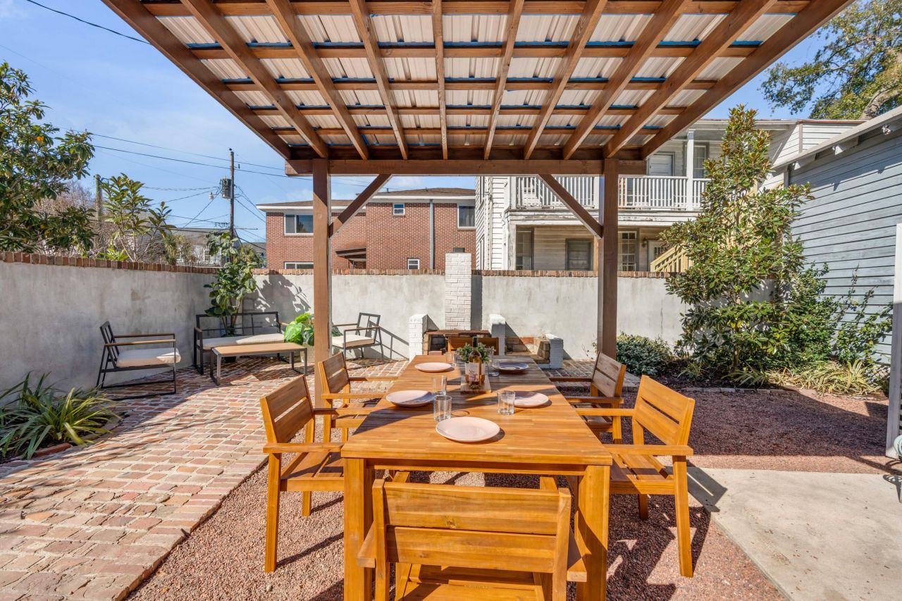 140 Spring Street Photo 14