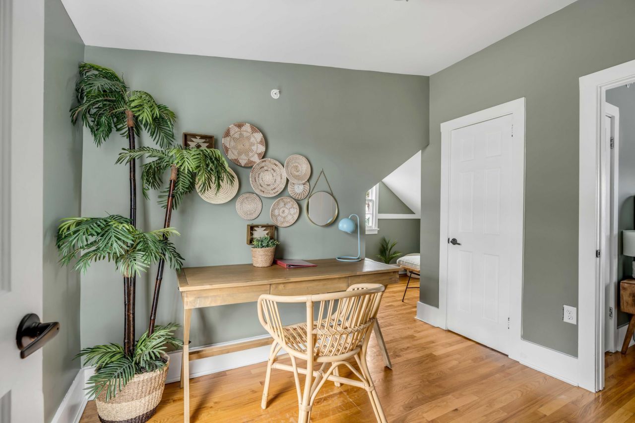 140 Spring Street Photo 31