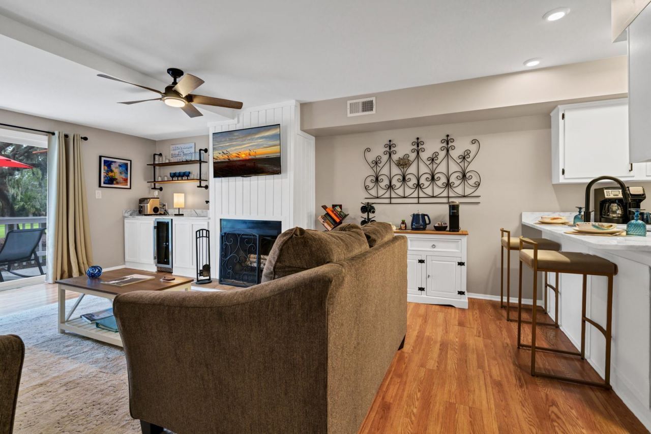 265 Sea Cloud Circle Photo 5