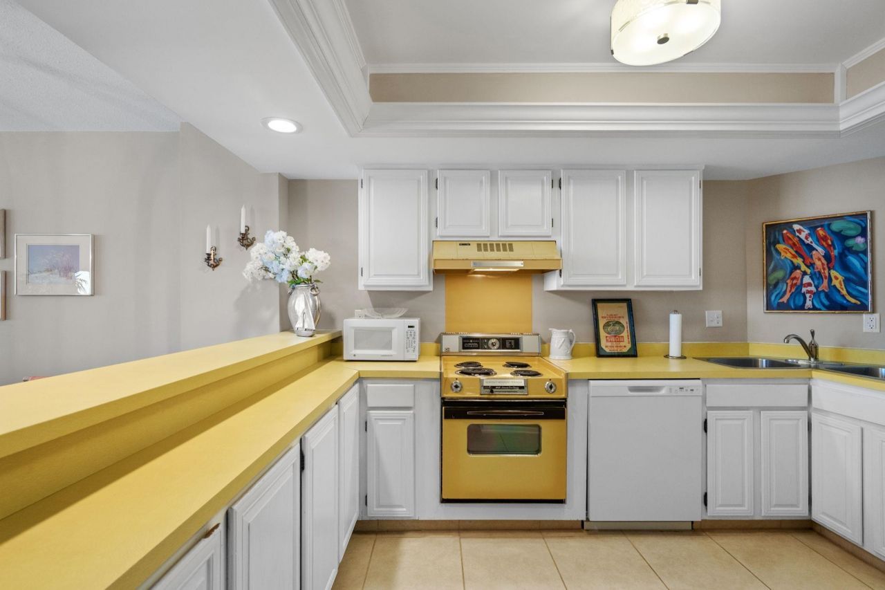 10100 Beach Club Dr. Photo 14