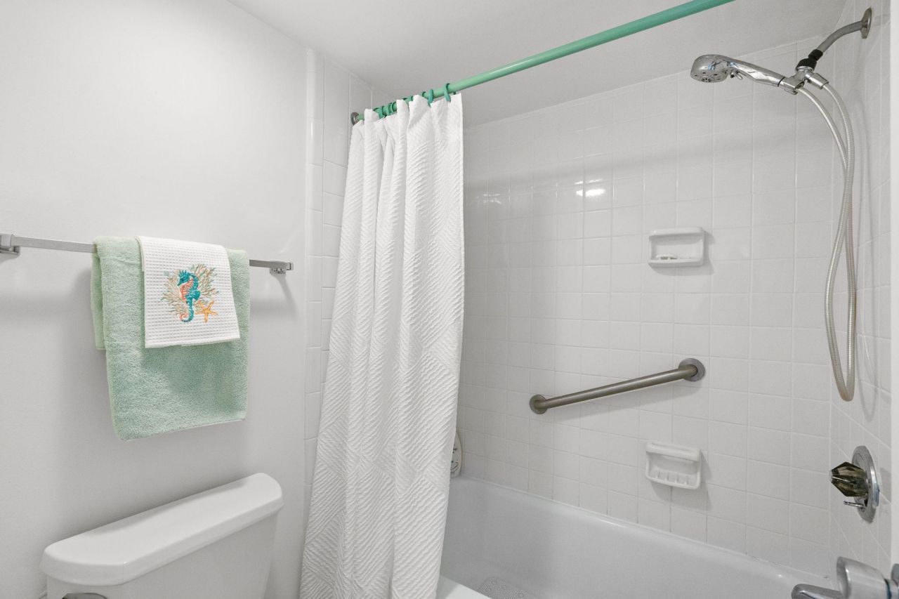 10100 Beach Club Dr. Photo 26