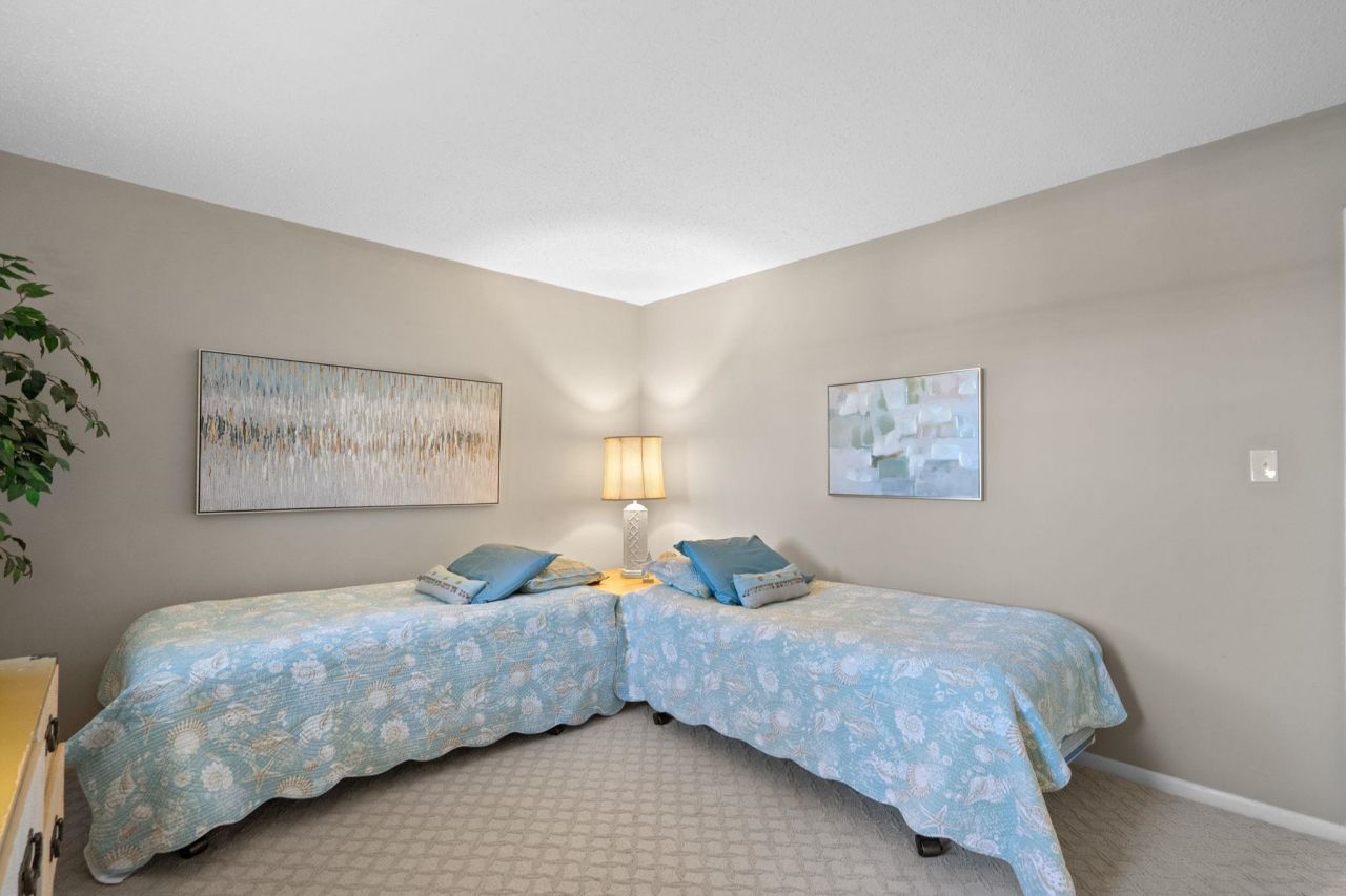 10100 Beach Club Dr. Photo 28