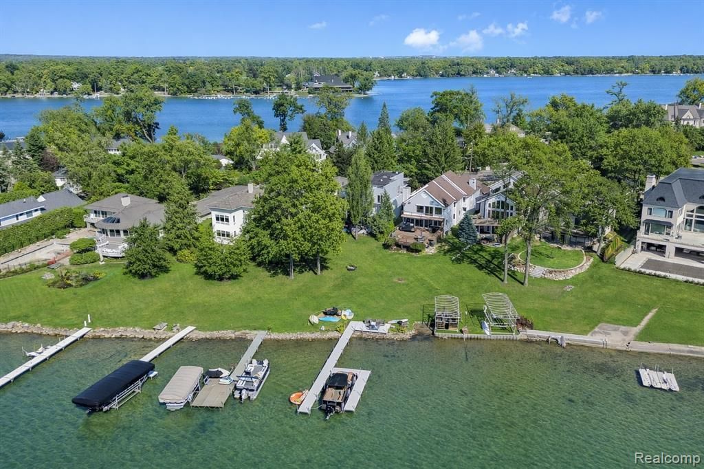 3217 Interlaken Street, West Bloomfield Township, MI 48323 Main Photo