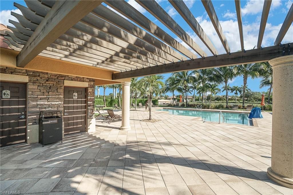 9731 Acqua Ct, Unit 533, Naples, FL 34113 Photo