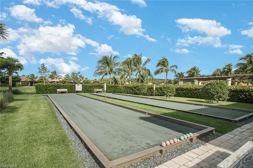 9731 Acqua Ct, Unit 533, Naples, FL 34113 Photo