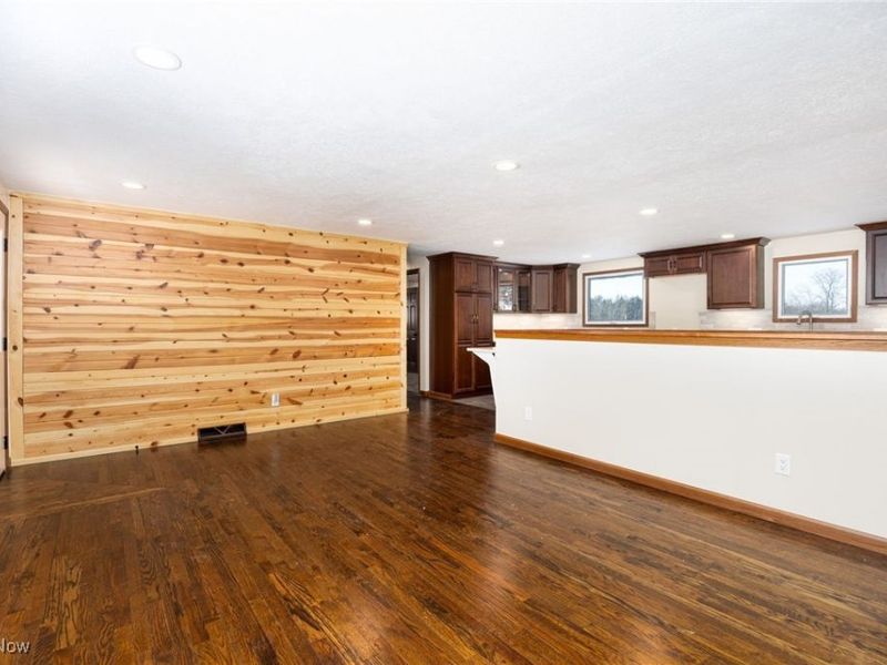 9894 Silvercreek Road, Wadsworth, OH 44281 Photo 12