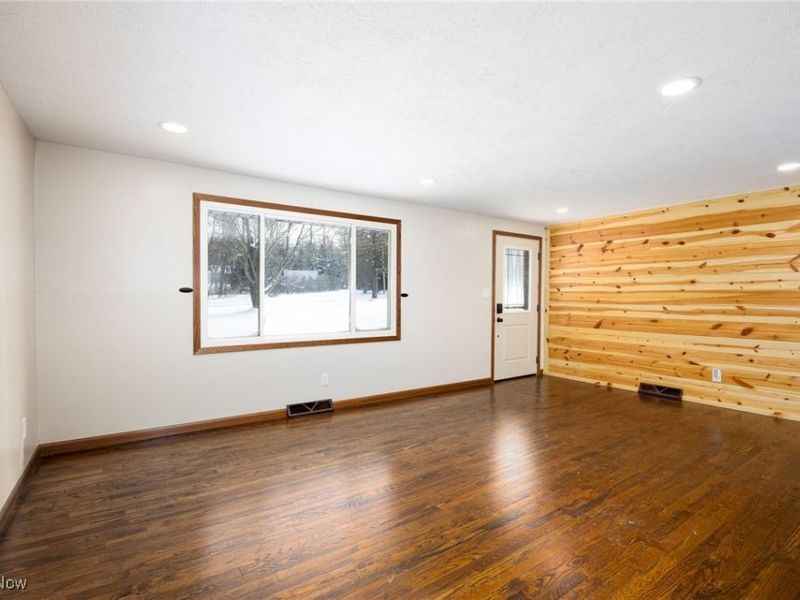 9894 Silvercreek Road, Wadsworth, OH 44281 Photo 13