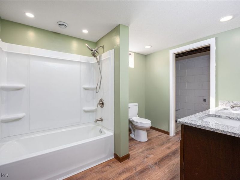 9894 Silvercreek Road, Wadsworth, OH 44281 Photo 28