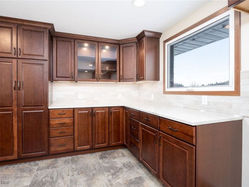 9894 Silvercreek Road, Wadsworth, OH 44281 Photo 9