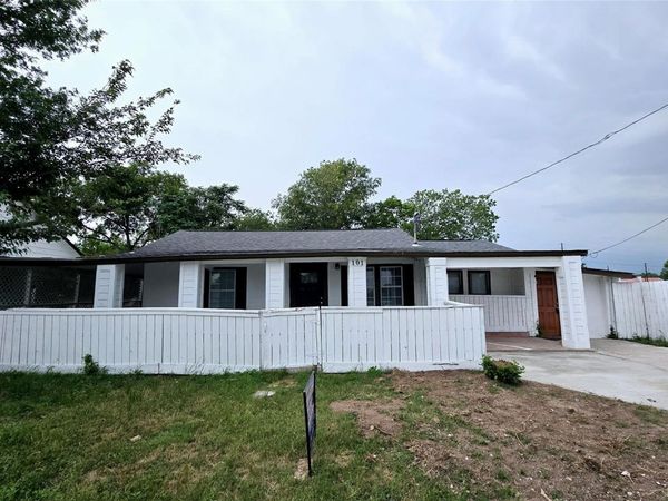 101 S Lockhart ST, Unit A, Manor, TX 78653