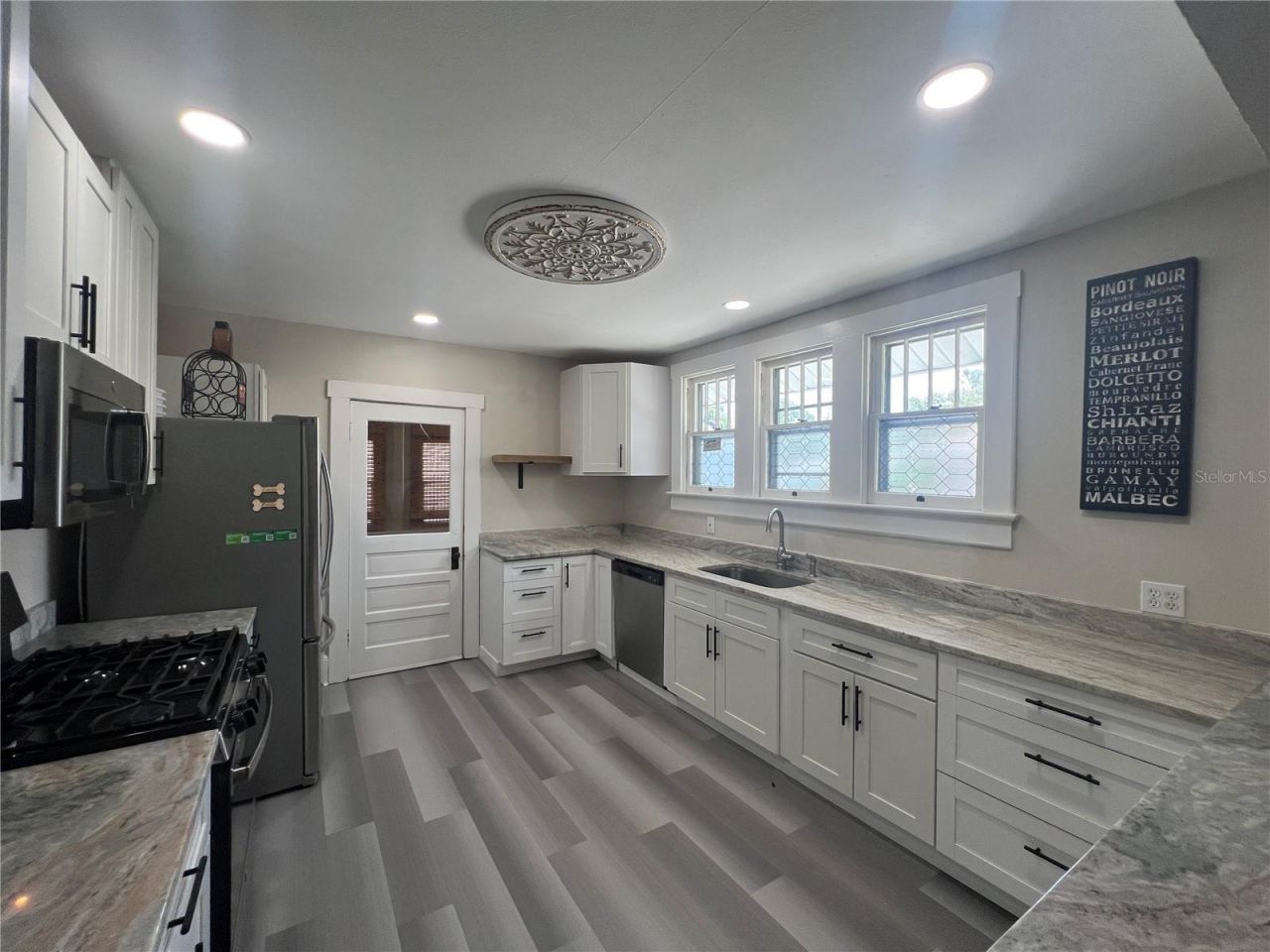 914 17th Street W, Bradenton, FL 34205 Photo