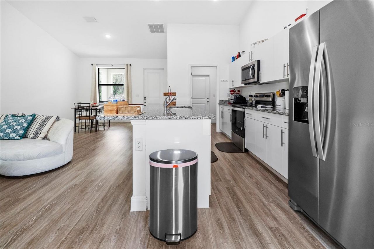 8031 Sandy Cir, Labelle, FL 33935 Photo