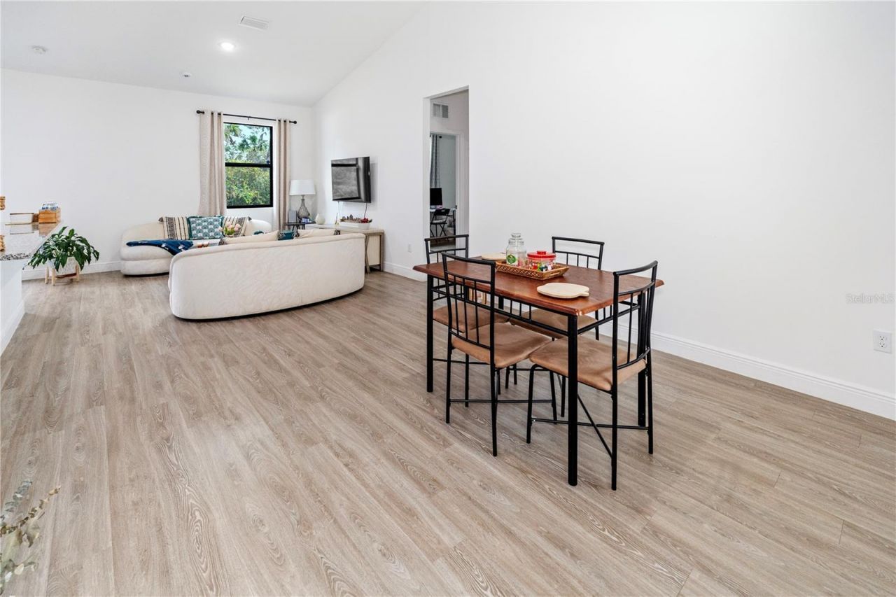 8031 Sandy Cir, Labelle, FL 33935 Photo