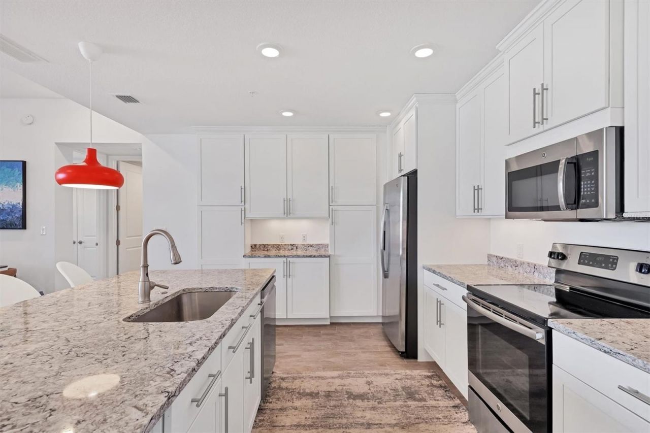 391 Aruba Circle, Unit 401, Bradenton, FL 34209 Photo