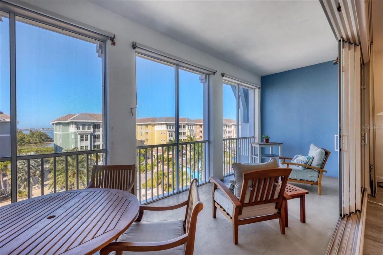 391 Aruba Circle, Unit 401, Bradenton, FL 34209 Photo