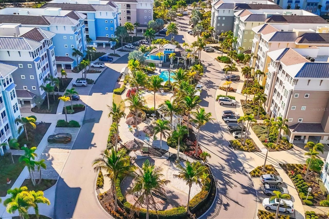 391 Aruba Circle, Unit 401, Bradenton, FL 34209 Photo