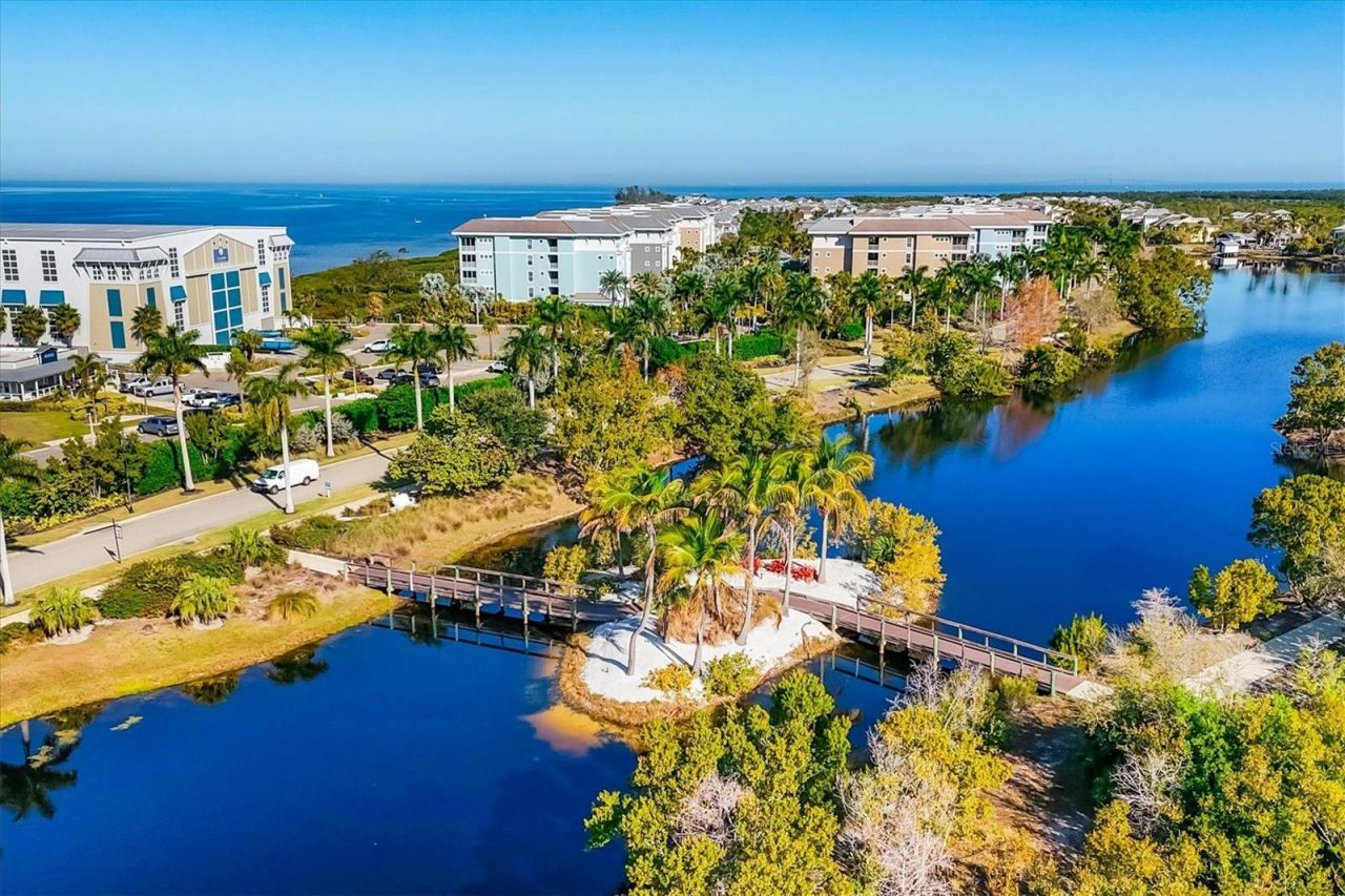 391 Aruba Circle, Unit 401, Bradenton, FL 34209 Photo