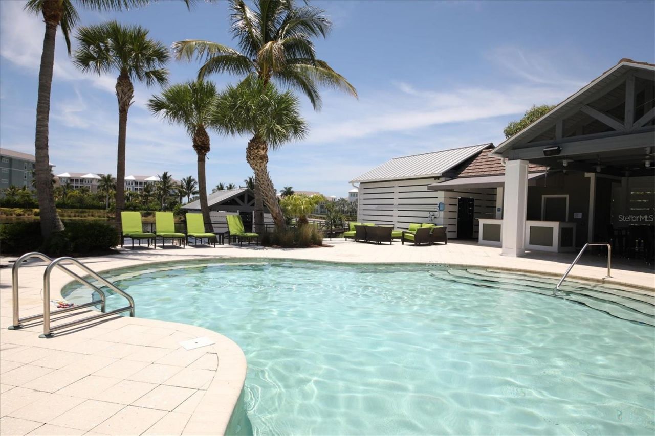 391 Aruba Circle, Unit 401, Bradenton, FL 34209 Photo