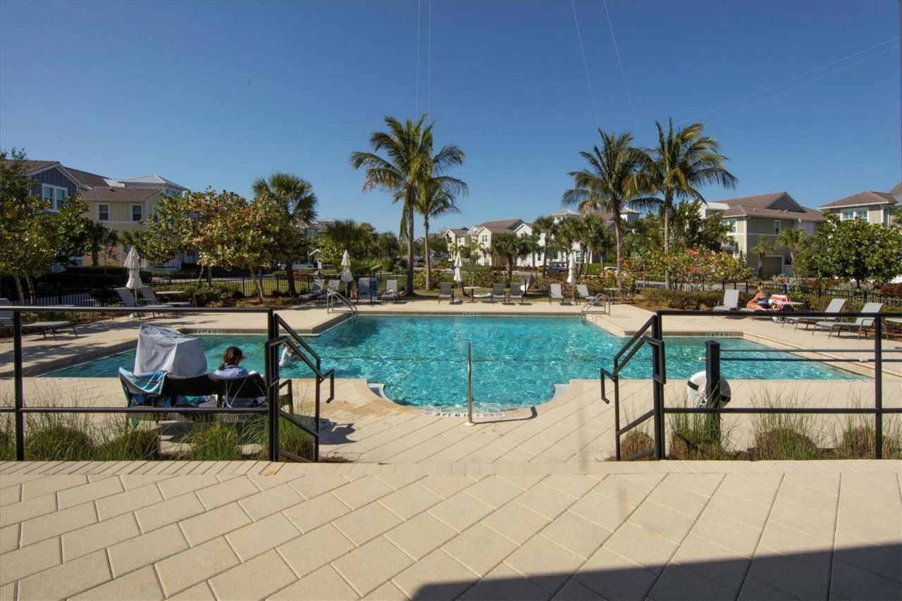 391 Aruba Circle, Unit 401, Bradenton, FL 34209 Photo