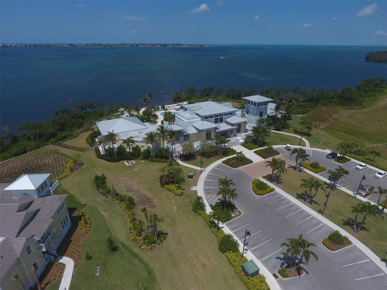 391 Aruba Circle, Unit 401, Bradenton, FL 34209 Photo