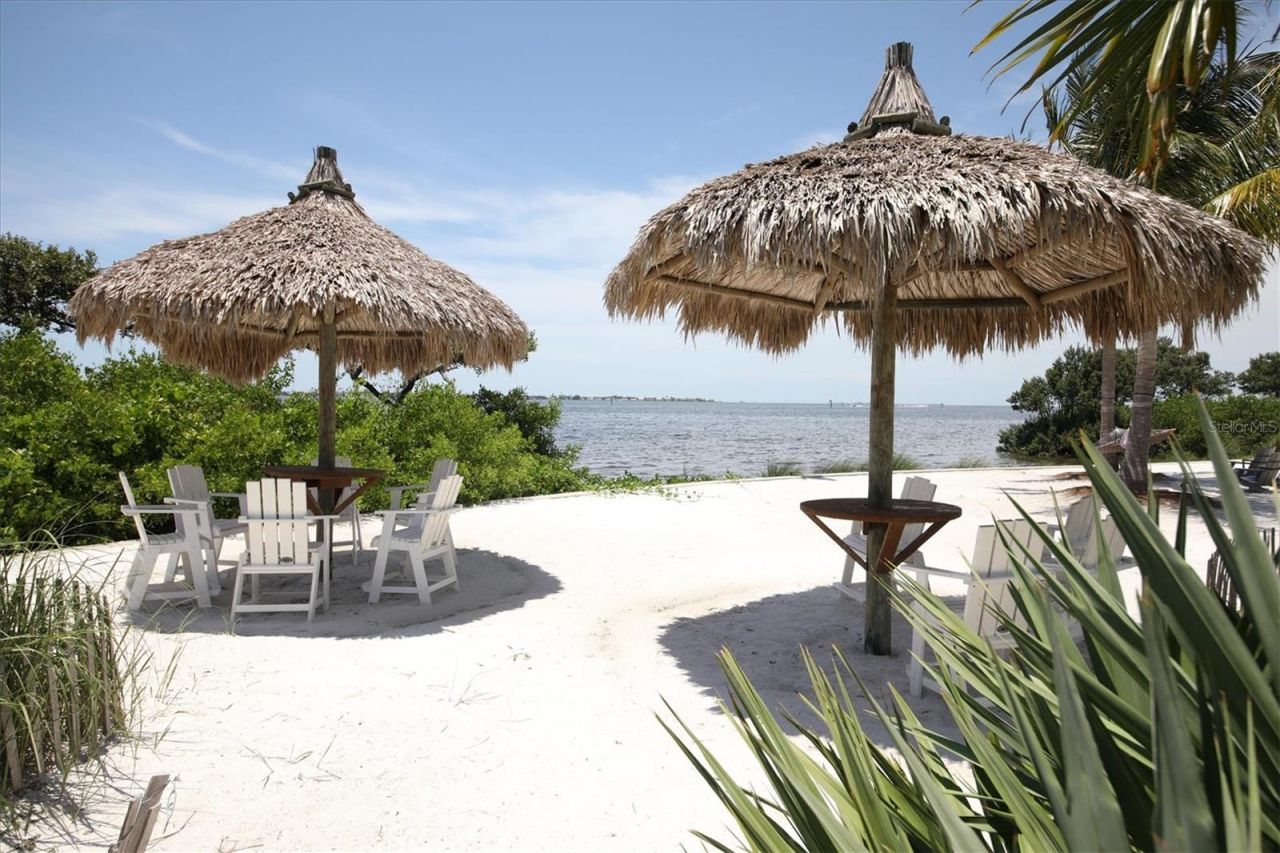 391 Aruba Circle, Unit 401, Bradenton, FL 34209 Photo