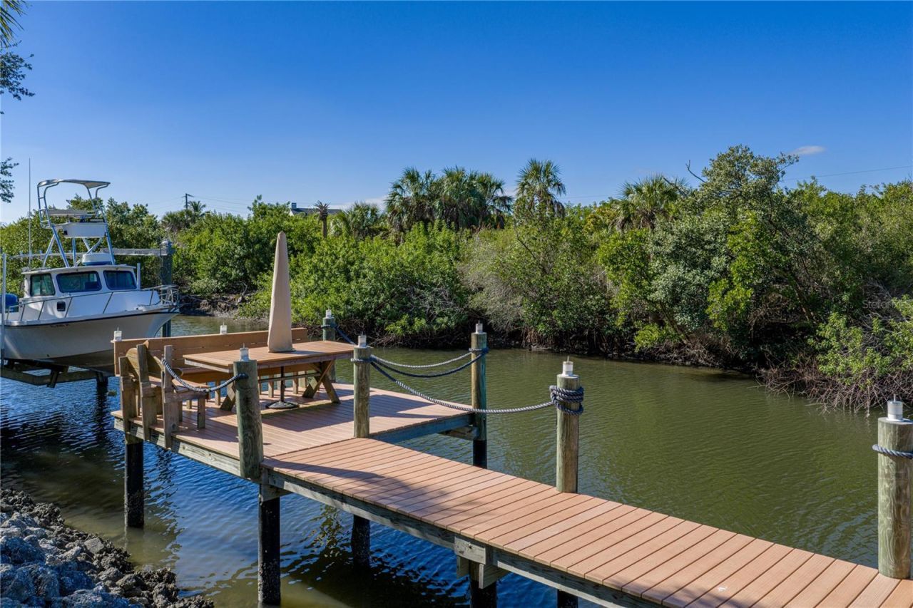 125 Burns Road, Terra Ceia, FL 34250 Photo