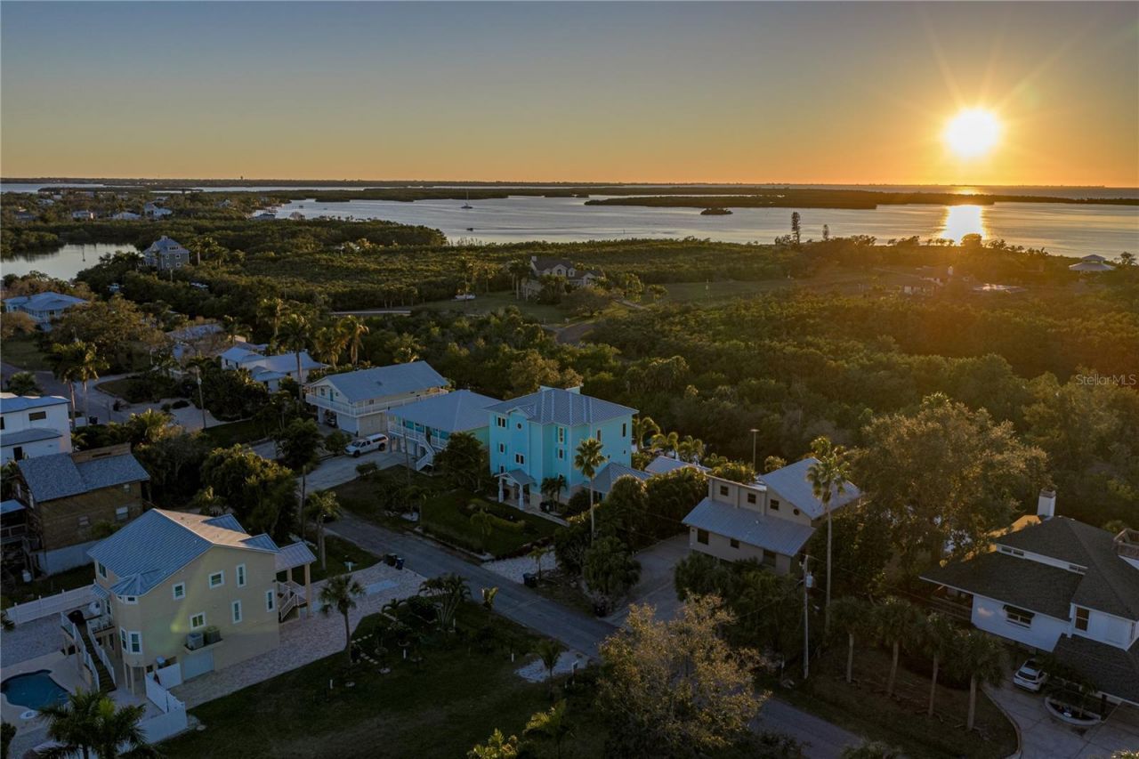 125 Burns Road, Terra Ceia, FL 34250 Photo