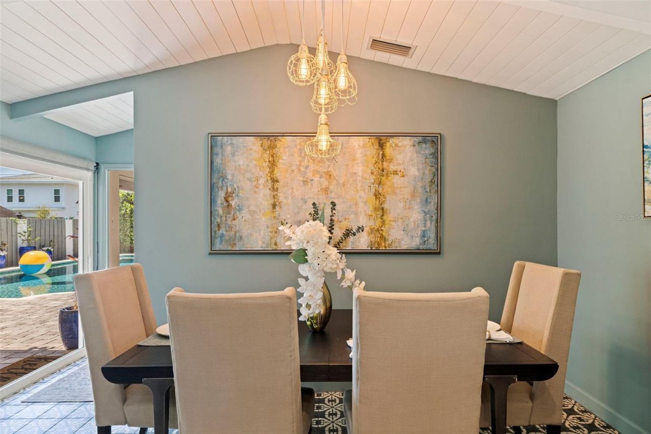 1610 14th Street N, Saint Petersburg, FL 33704 Photo