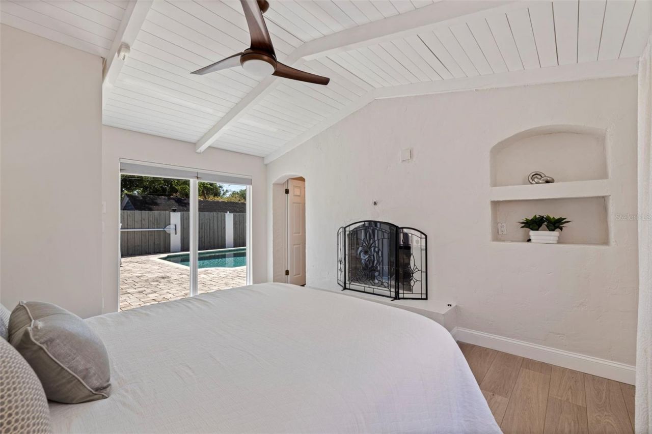 1610 14th Street N, Saint Petersburg, FL 33704 Photo