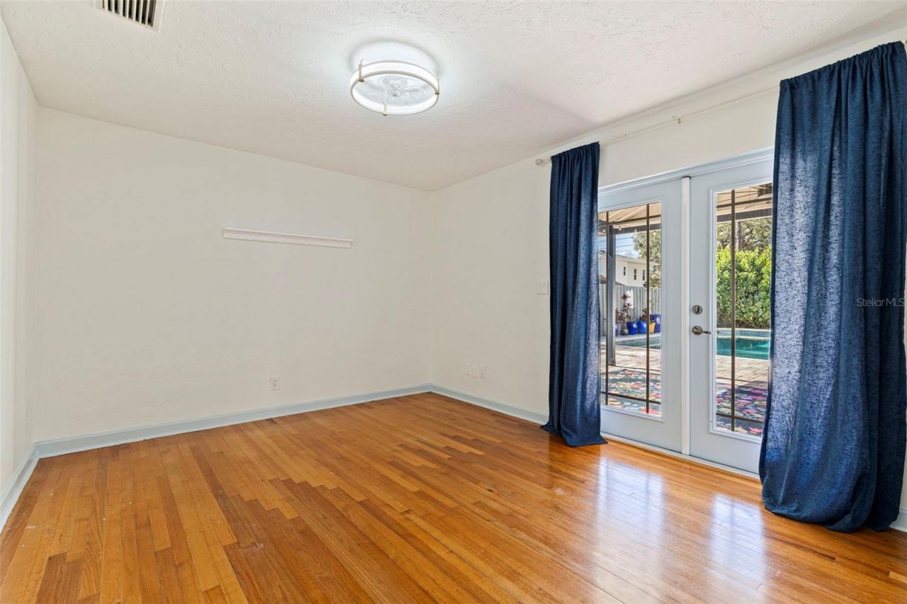 1610 14th Street N, Saint Petersburg, FL 33704 Photo